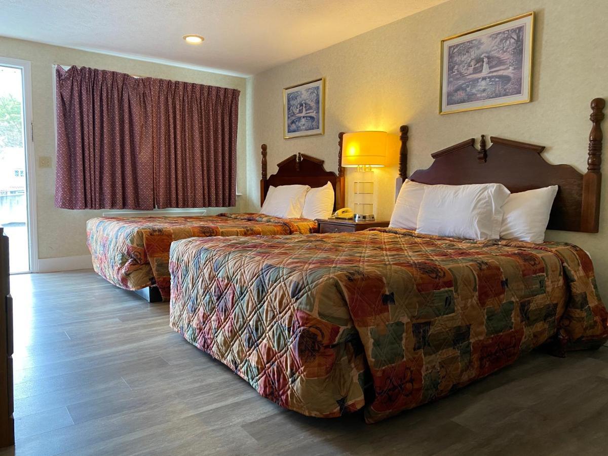 Economy 682 Main St 3* Sturbridge